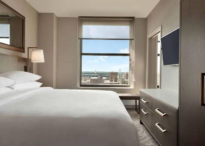 Embassy Suites By Hilton Minneapolis Downtown Hotel