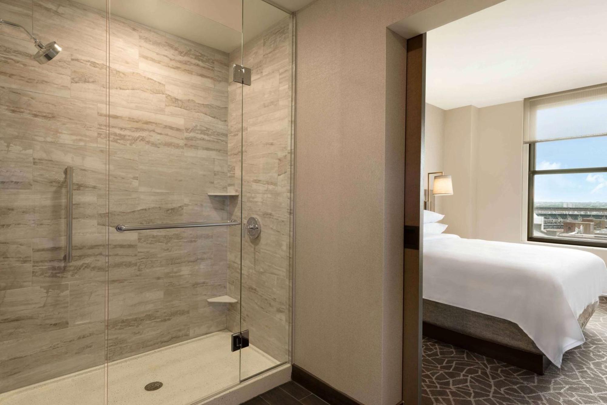 Embassy By Hilton Downtown 4*