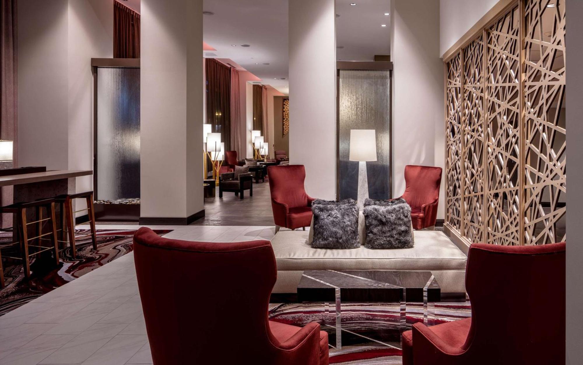 Hotel Embassy By Hilton Downtown Minneapolis