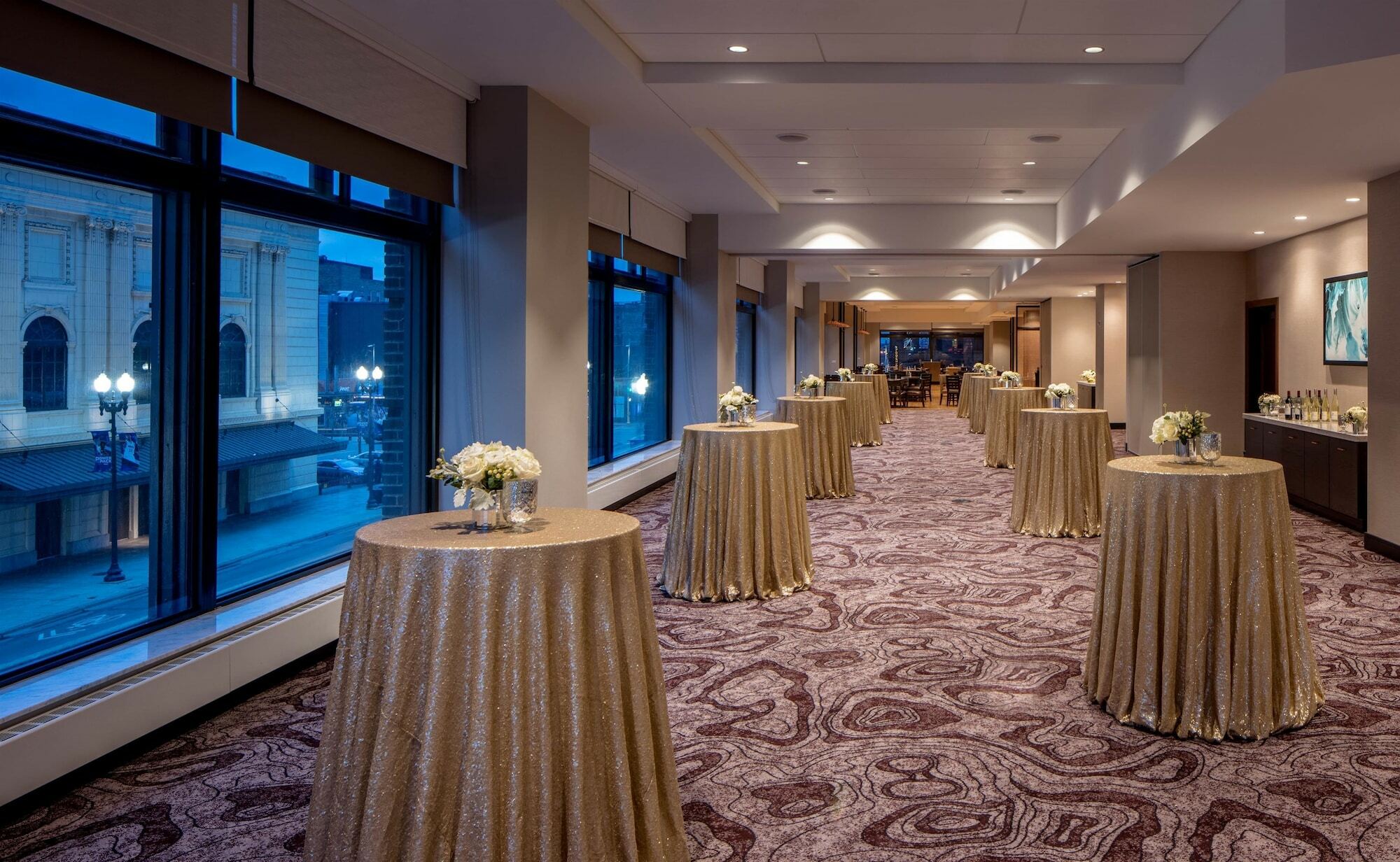 Hotel Embassy By Hilton Downtown Minneapolis