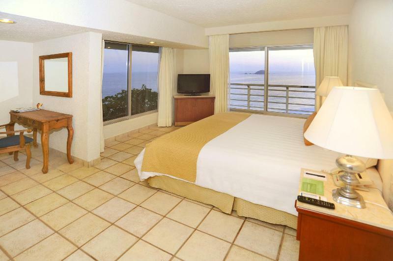 Hotel Embassy By Hilton Downtown 4*